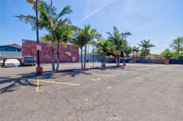 1437 E 61st, Los Angeles, CA 90001