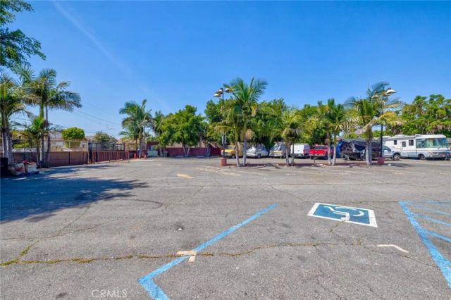1437 E 61st, Los Angeles, CA 90001