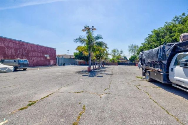 1437 E 61st, Los Angeles, CA 90001