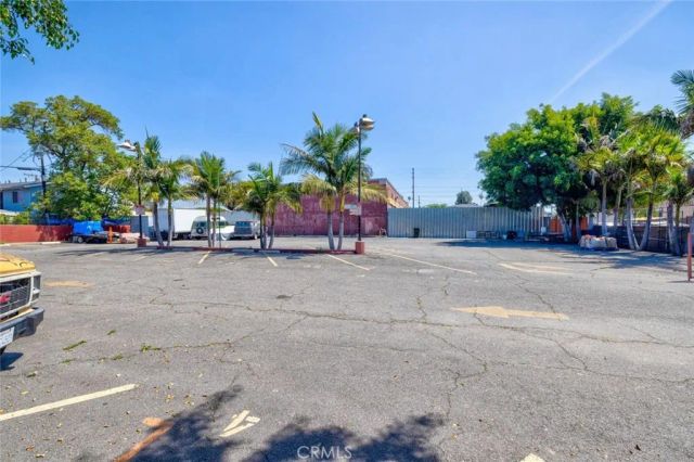 1437 E 61st, Los Angeles, CA 90001