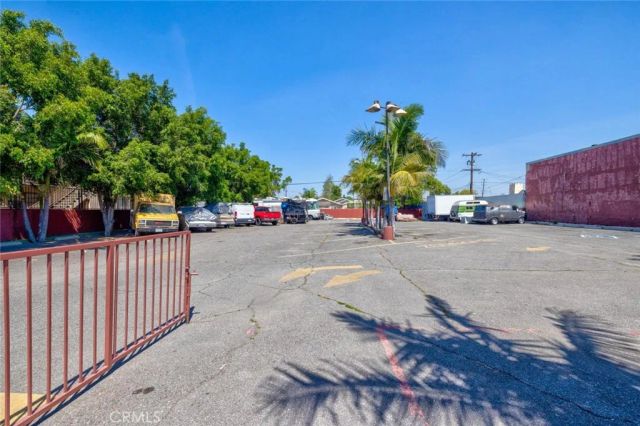 1437 E 61st, Los Angeles, CA 90001