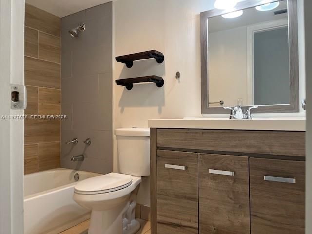 1470 NE 125th Ter 204, North Miami, FL 33161