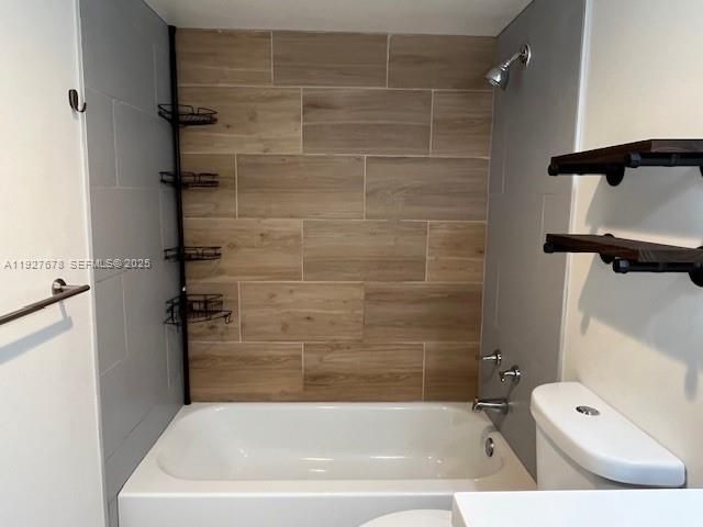 1470 NE 125th Ter 204, North Miami, FL 33161