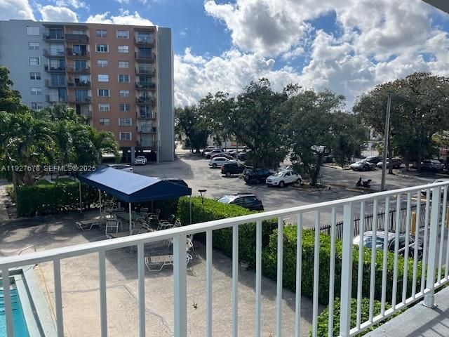 1470 NE 125th Ter 204, North Miami, FL 33161