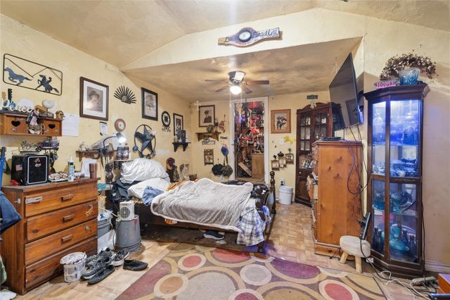 8141 Fm 563, Wallisville, TX 77597