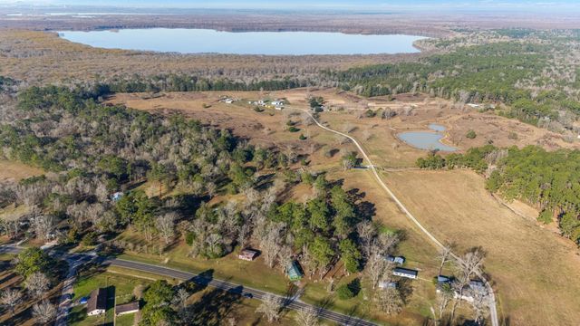 8141 Fm 563, Wallisville, TX 77597