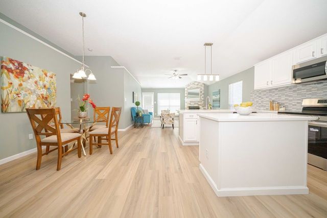 1217 Meadow Glen, Crowley, TX 76036