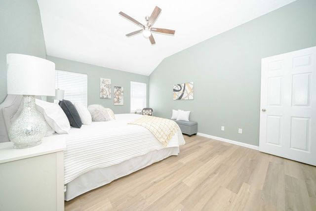 1217 Meadow Glen, Crowley, TX 76036