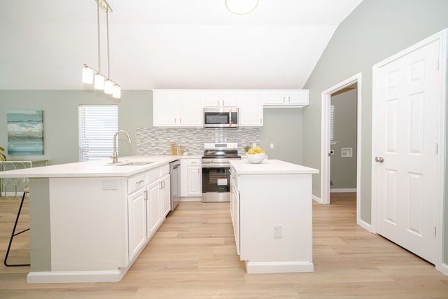 1217 Meadow Glen, Crowley, TX 76036