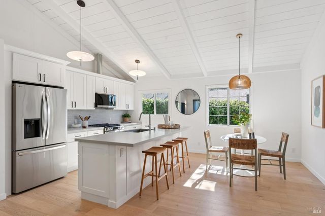 38 Villa Ave, San Rafael, CA 94901