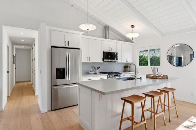 38 Villa Ave, San Rafael, CA 94901