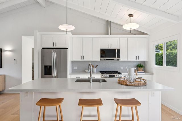 38 Villa Ave, San Rafael, CA 94901