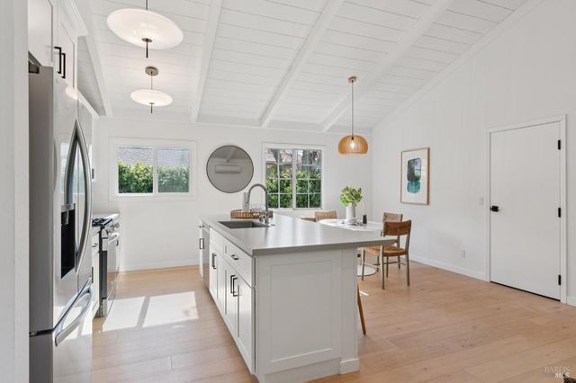 38 Villa Ave, San Rafael, CA 94901