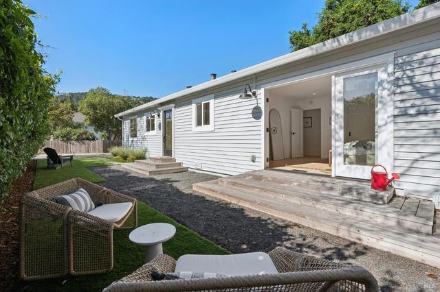 38 Villa Ave, San Rafael, CA 94901