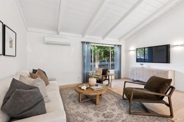 38 Villa Ave, San Rafael, CA 94901