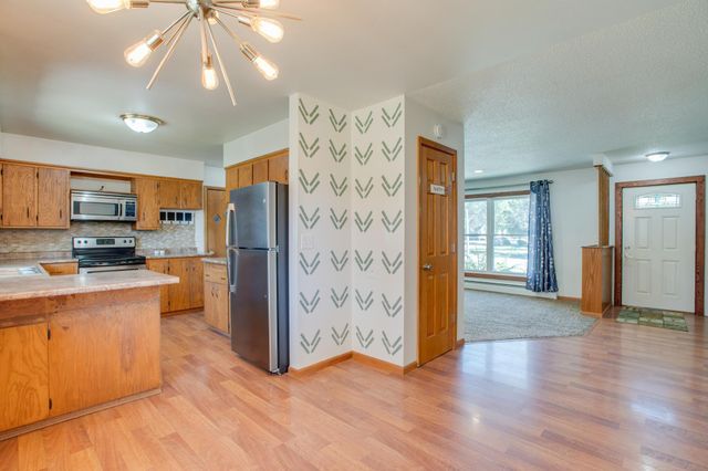 108 3rd Street NW, Dilworth, MN 56529