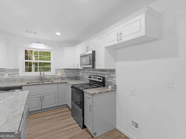 5712 Attucks Boulevard, Morrow, GA 30260
