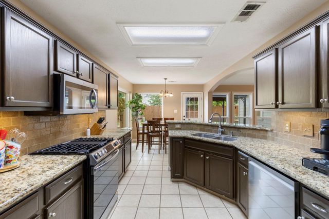 1431 W Welsford Drive, Spring, TX 77386