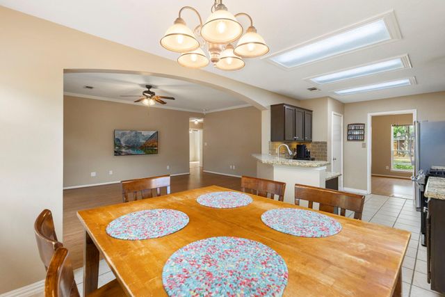 1431 W Welsford Drive, Spring, TX 77386