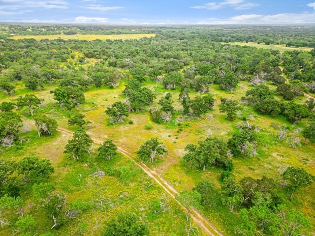 9325 Ranch Road 2241 RNCH, Llano, TX 78643