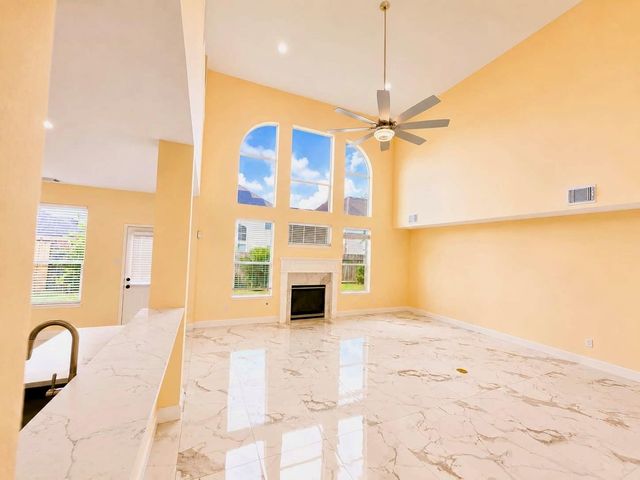 8119 Moss Stone Drive, Sugar Land, TX 77479