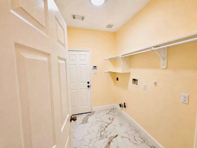 8119 Moss Stone Drive, Sugar Land, TX 77479