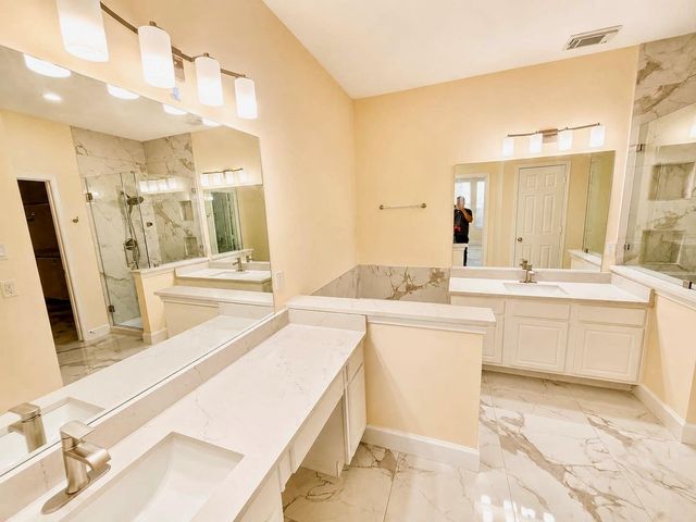 8119 Moss Stone Drive, Sugar Land, TX 77479