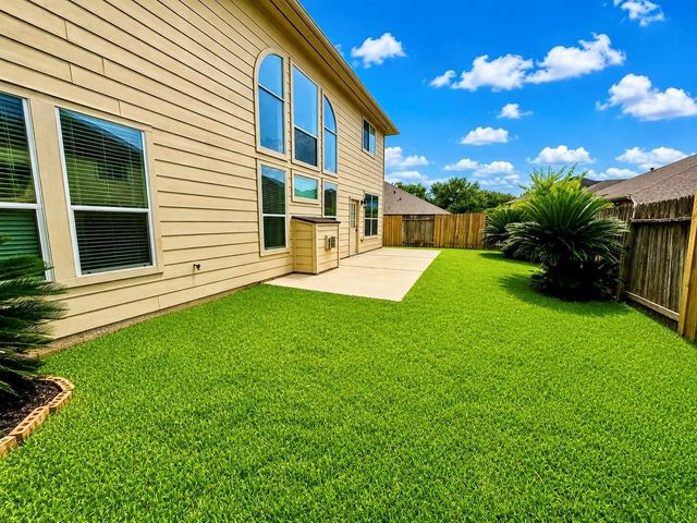 8119 Moss Stone Drive, Sugar Land, TX 77479