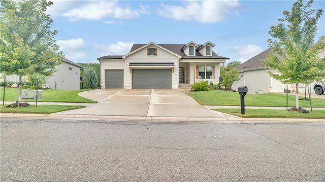 14172 S Red Bird Street, Olathe, KS 66061
