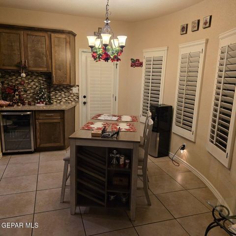 12104 SILVER CROWN Court, El Paso, TX 79928