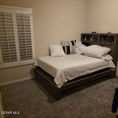 12104 SILVER CROWN Court, El Paso, TX 79928