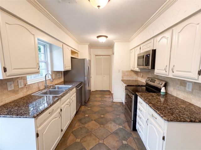 1332 Kesser Drive, Plano, TX 75025
