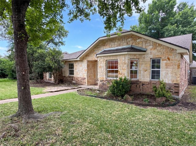 1332 Kesser Drive, Plano, TX 75025