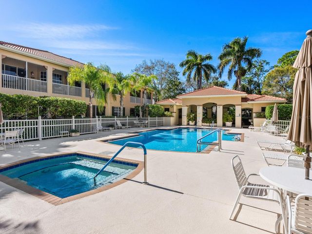 3685 SQUARE WEST LANE 28, Sarasota, FL 34238