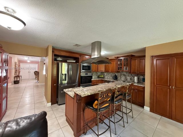 14557 SW 160th St, Miami, FL 33177