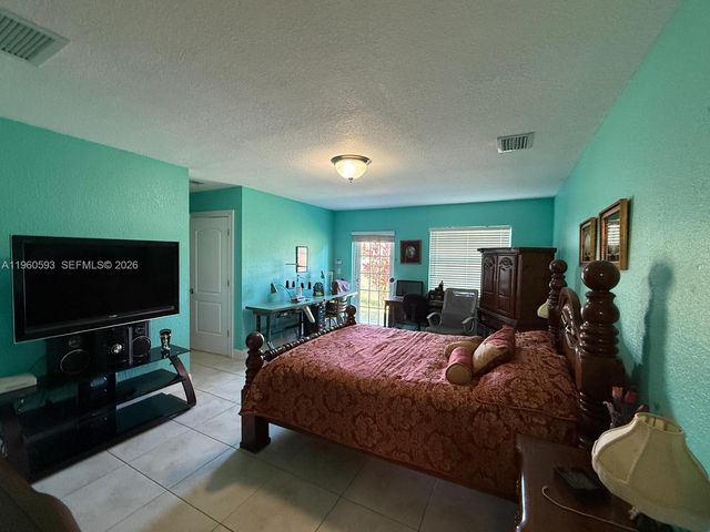 14557 SW 160th St, Miami, FL 33177