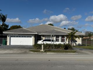 14557 SW 160th St, Miami, FL 33177
