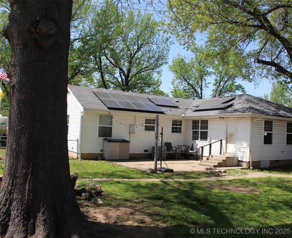 1965 S Scott Street, Sapulpa, OK 74066