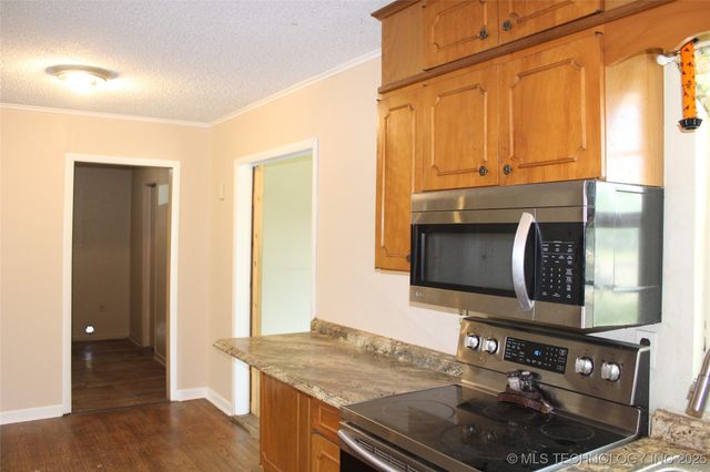 1965 S Scott Street, Sapulpa, OK 74066