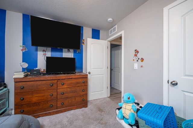 312 Post Oak Drive, Cedar Falls, IA 50613