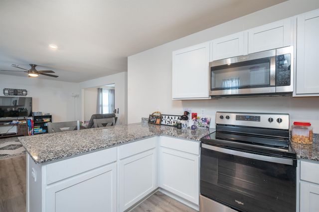 312 Post Oak Drive, Cedar Falls, IA 50613