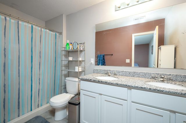 312 Post Oak Drive, Cedar Falls, IA 50613