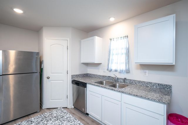 312 Post Oak Drive, Cedar Falls, IA 50613