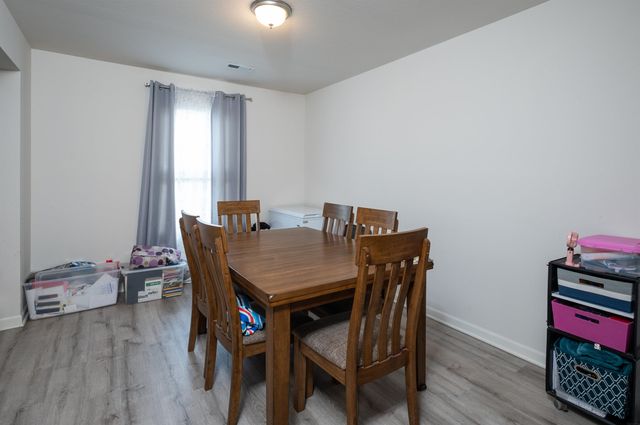 312 Post Oak Drive, Cedar Falls, IA 50613