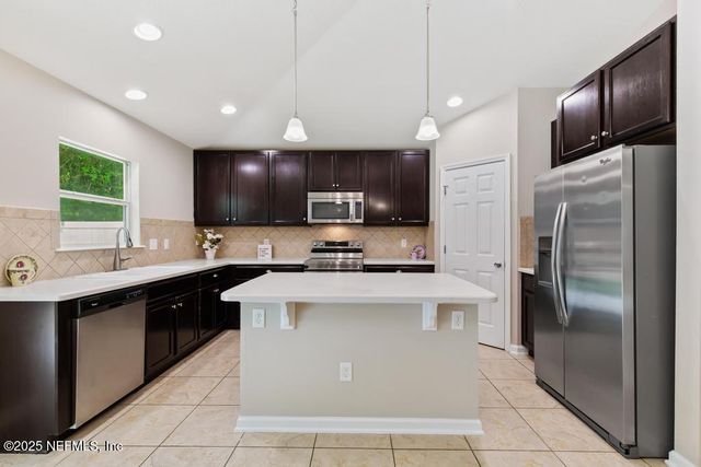 9680 WEXFORD CHASE Road, Jacksonville, FL 32257