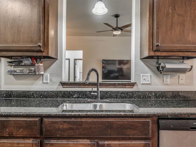 1112 Ella Drive, Tuttle, OK 73089
