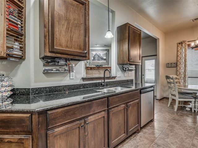 1112 Ella Drive, Tuttle, OK 73089