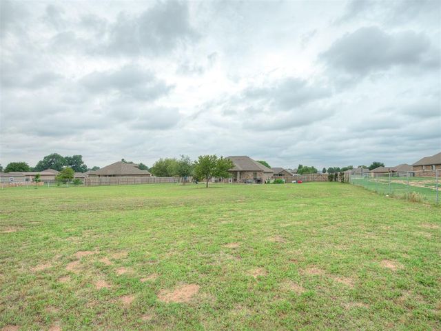 1112 Ella Drive, Tuttle, OK 73089