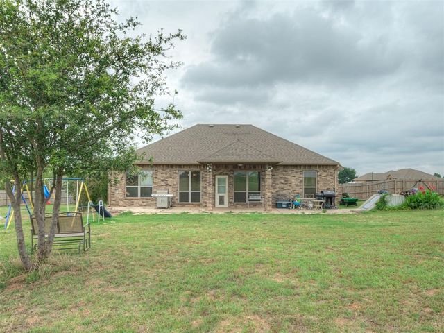 1112 Ella Drive, Tuttle, OK 73089