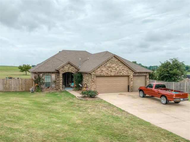 1112 Ella Drive, Tuttle, OK 73089